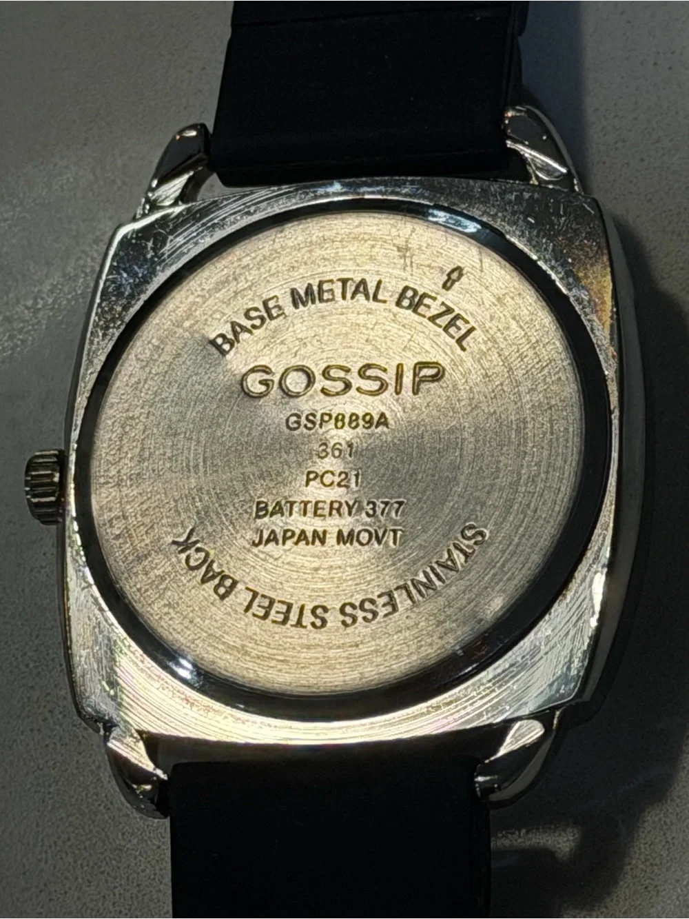 Gossip Quartz Watch 41mm White Dial Black Silicone Strap